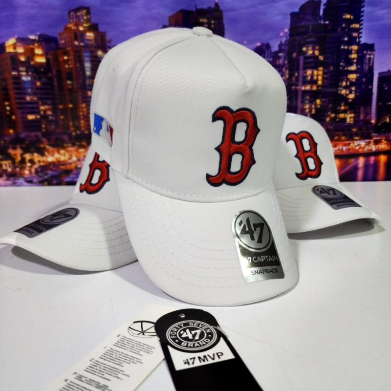 GORRA SNAPBACK BOSTON BLANCA LOGO ROJO